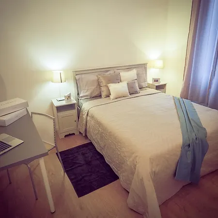 Casa Rebecca In Navigli * Milão